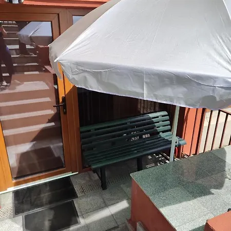 Garsoniera Alex Apartman *